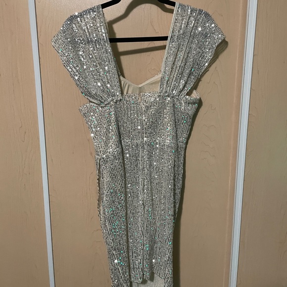 Luxxel Sequin Dress - Picture 2 of 4